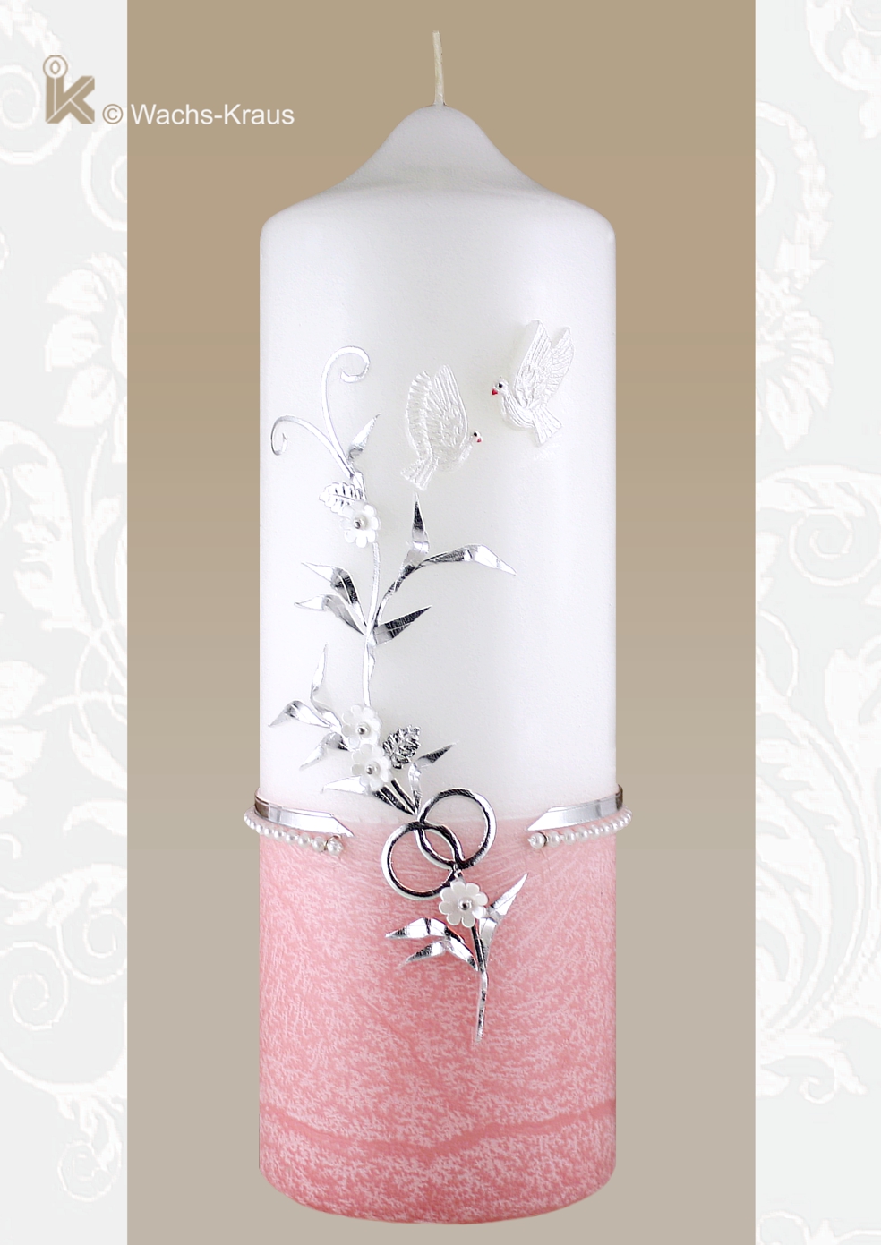 Hochzeitskerze exklusiv und bezaubernd fein gearbeitet. Unten zart rosa und dazu feinste Verzierung in edlem Silber.