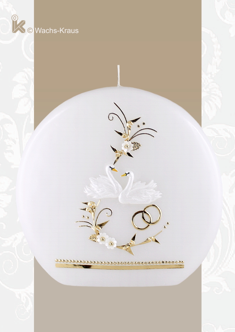 Zwei aus Wachs gegossene Schwäne und eine feine Blumenranke aus goldenen Blättern ziert diese Hochzeitskerze in Scheiben-Form.